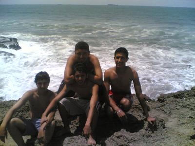 moi avec mes amis a zenata